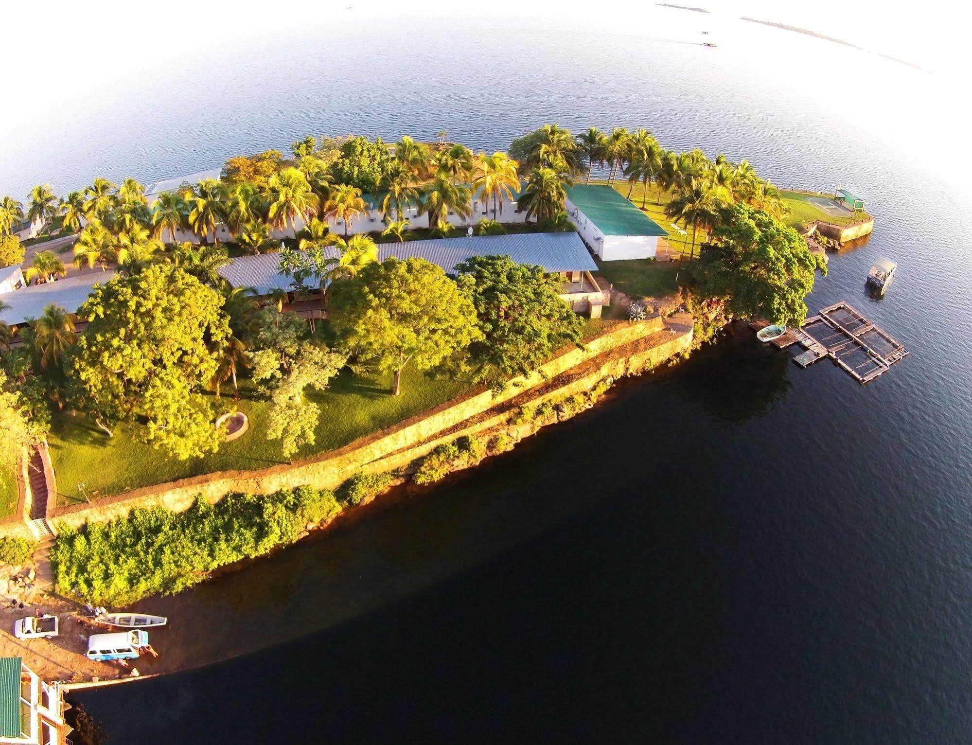 Lake Safari Lodge Siavonga Exterior photo