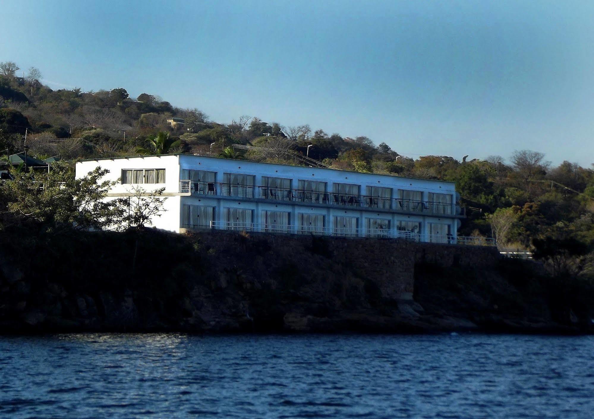 Lake Safari Lodge Siavonga Exterior photo